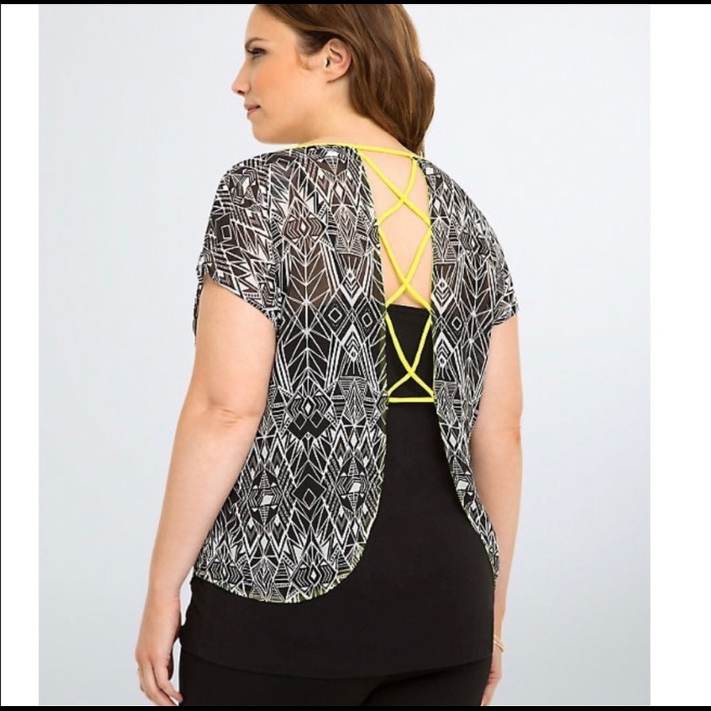 Torrid - GEO PRINT CROSSBACK TOP